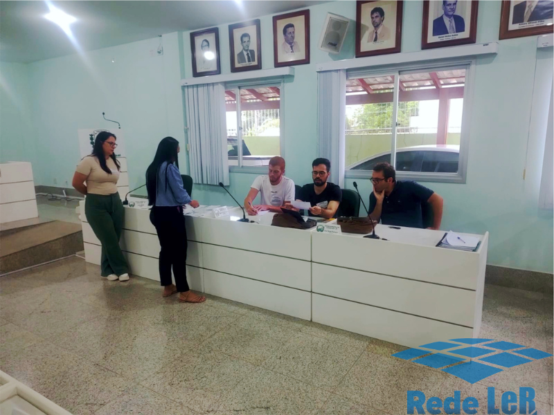 Leia mais sobre o artigo Vargem Alta: Cidadãos de Vargem Alta participam ativamente de eleição para Conselheiros Tutelares