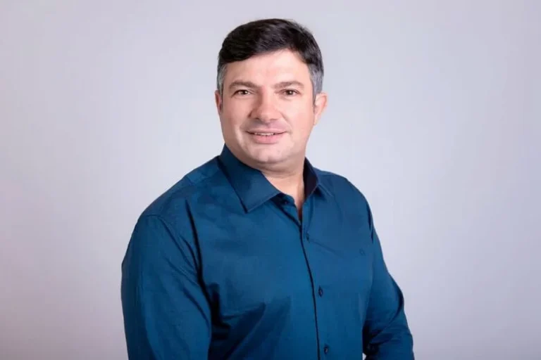 Vereador de Guarapari é suspenso sem salário após coagir médica em UPA