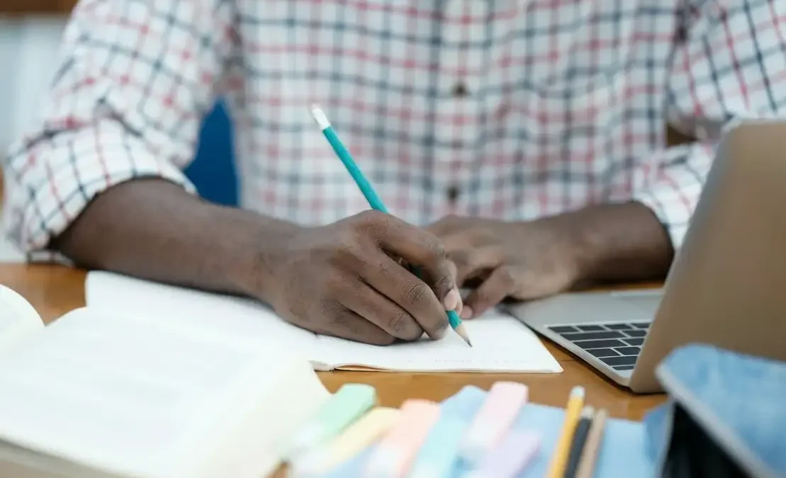 Oportunidade: servidores municipais poderão cursar pós-graduação gratuita pelo TCE-ES