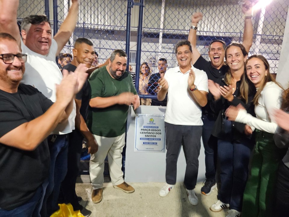 Leia mais sobre o artigo Governador entrega revitalização de praça e autoriza recapeamento de ruas e avenidas em Guarapari