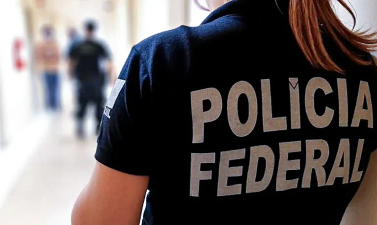 PF apreende celulares para coibir violência infantojuvenil na internet