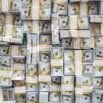 Dólar cai a R$ 5,14 com alívio no mercado externo