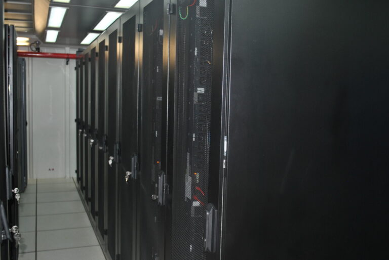 Banestes contrata Prodest para hospedar informações no Data Center do Estado